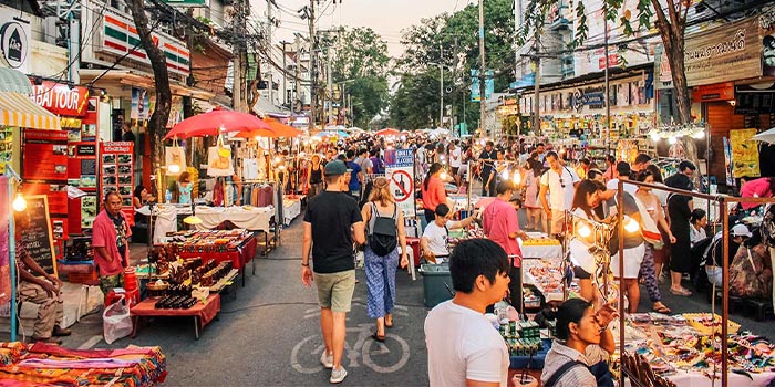 a-chill-day-at-sunday-market-in-chiang-mai