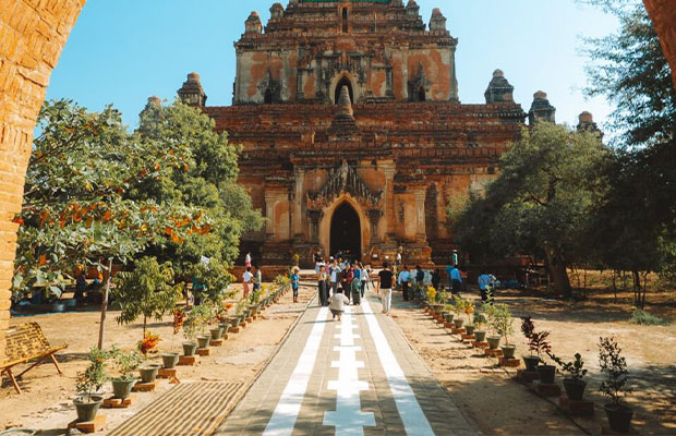 myanmar tour
