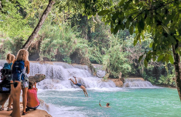 laos tour