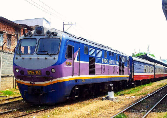 vietnam-train