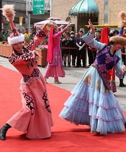 xinjiang-bazaar